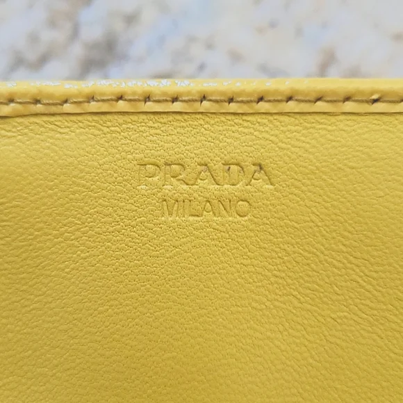 Prada Wallet - Picture 4 of 7